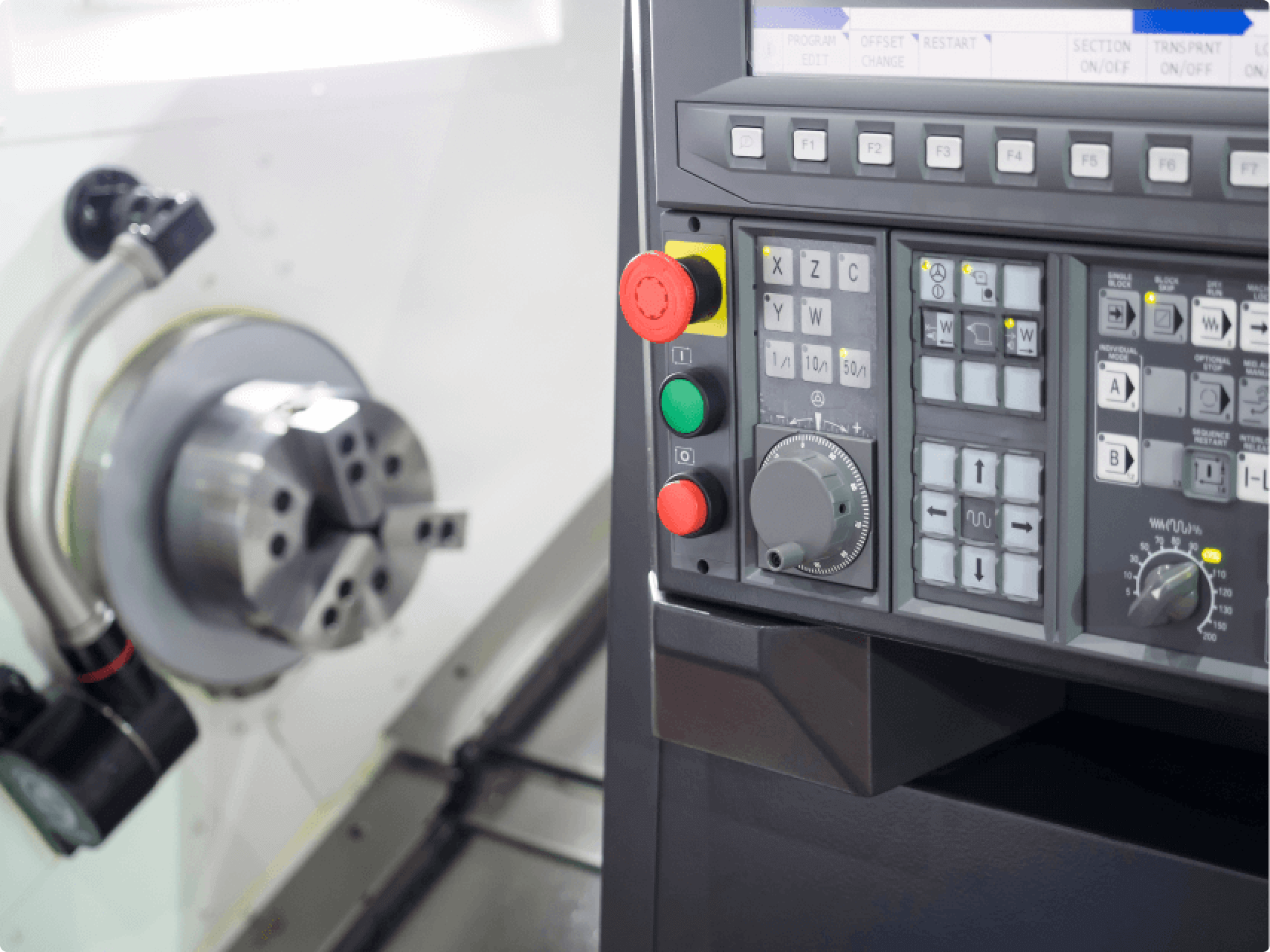 Токарный станок с ЧПУ